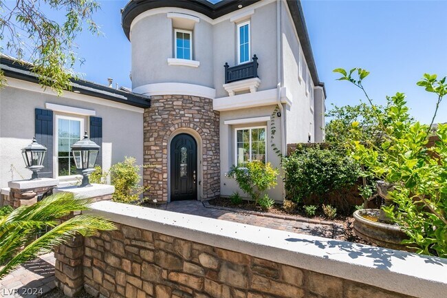 Foto del edificio - 1327 Quiet River Ave