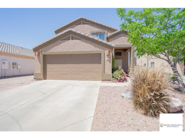 Building Photo - Step into This Stunning Casa Grande 4/3 Ho...