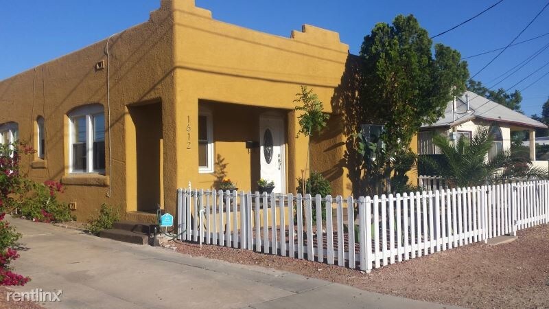Primary Photo - 1612 N Park Ave