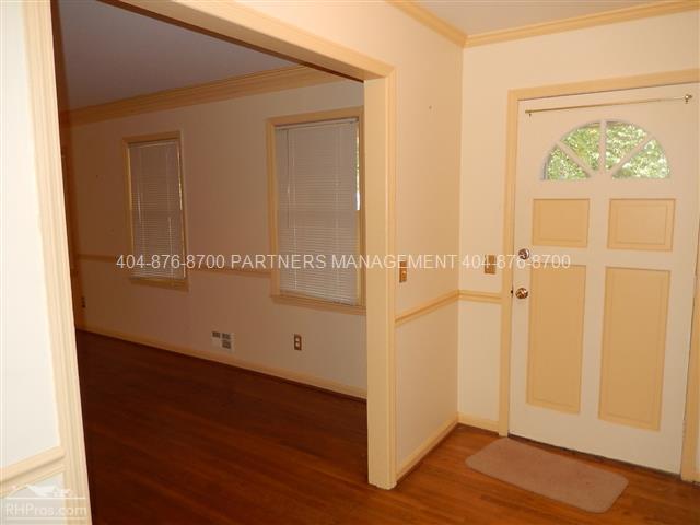 Foto del edificio - 3995 Bushton Ct