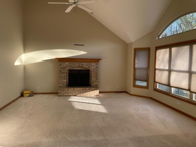 Building Photo - 13356 Vicarage Dr