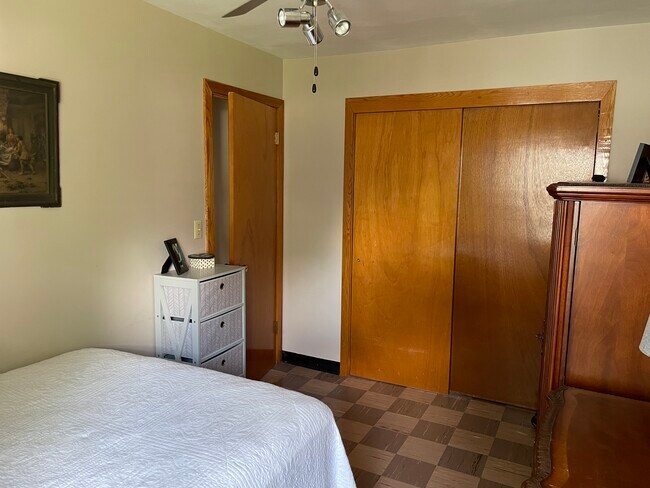 Foto del edificio - 224 Highview St