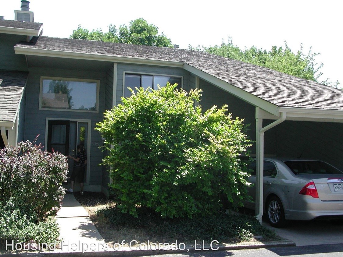 Primary Photo - 3 br, 2.5 bath House - 2930 Glenwood Drive