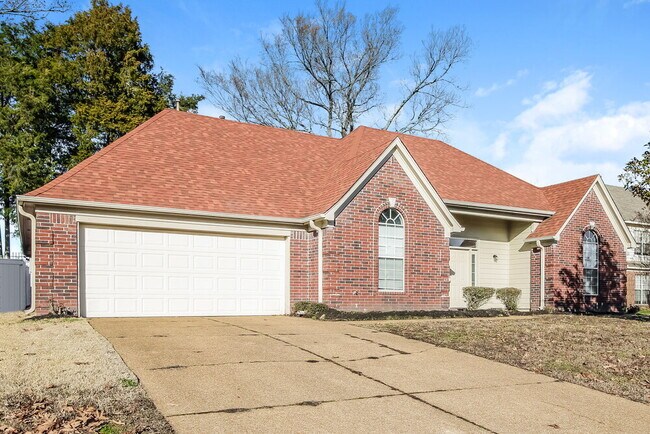 Building Photo - 7885 Meadow Ridge Ln