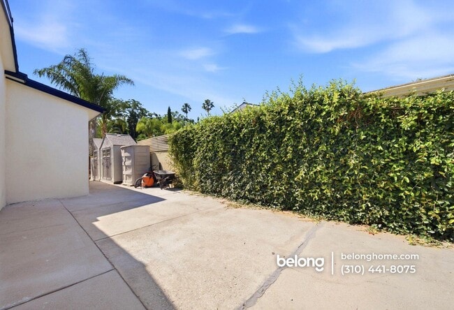 Building Photo - 7947 Atoll Ave