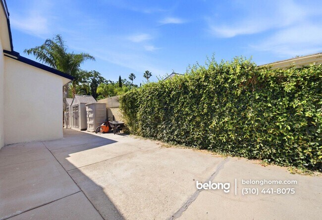 Foto del edificio - 7947 Atoll Ave