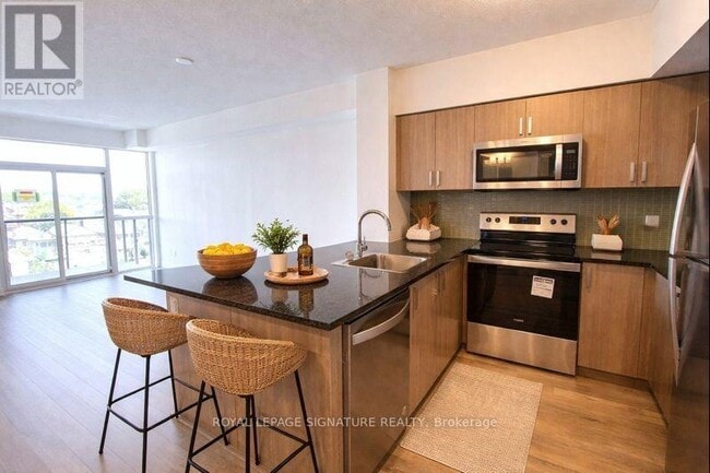 Building Photo - 1603 Eglinton Ave W