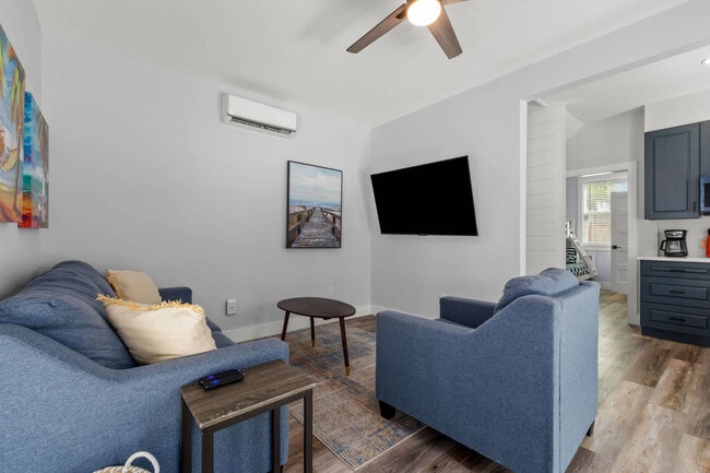 Building Photo - 95 Cobia St