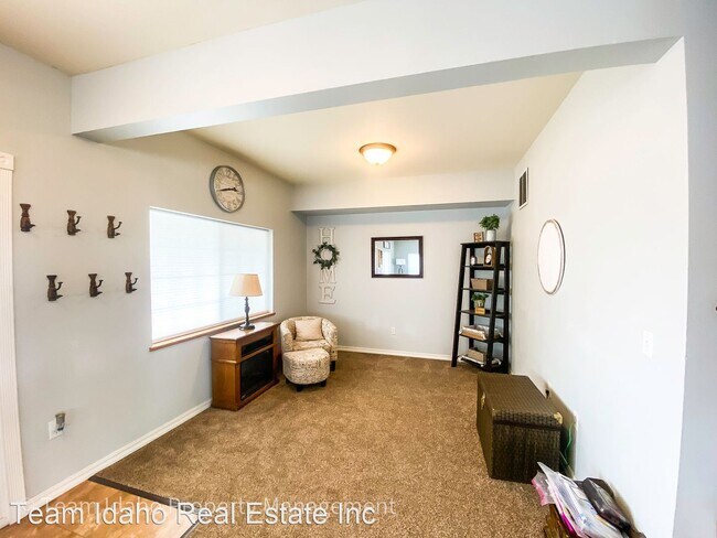 Foto del edificio - 5 br, 3.5 bath House - 426 E Valley View
