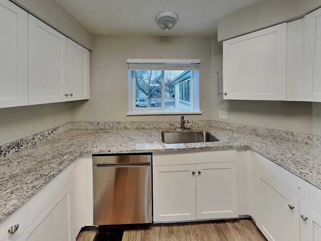 Foto del edificio - 4121 E 134th Dr