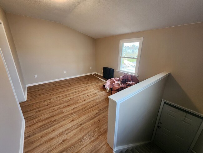 Foto del edificio - 651 Lincoln Way W