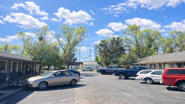 Foto del edificio - Unit 8
