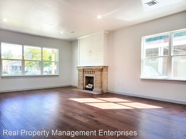 Building Photo - 3 br, 2 bath House - 2836 NW 14th St