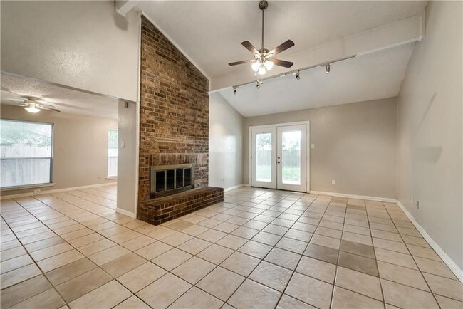 Building Photo - 4 Bedroom, 2 Bath with rear entry garage