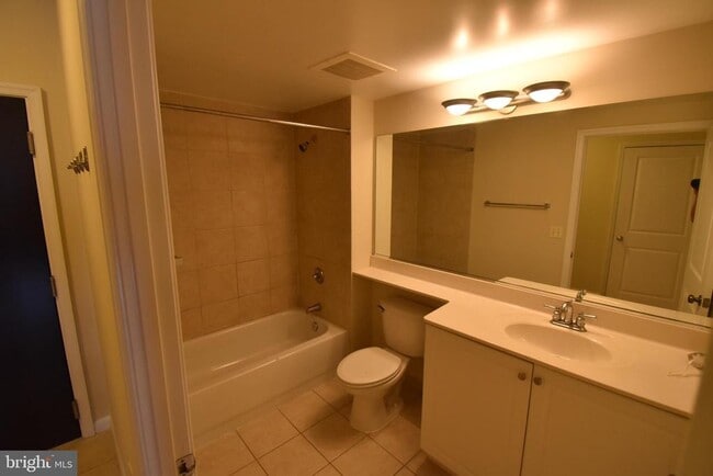 Foto del edificio - 851 N Glebe Rd