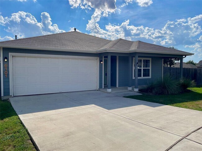 Building Photo - 6101 Arbor Crest Ln