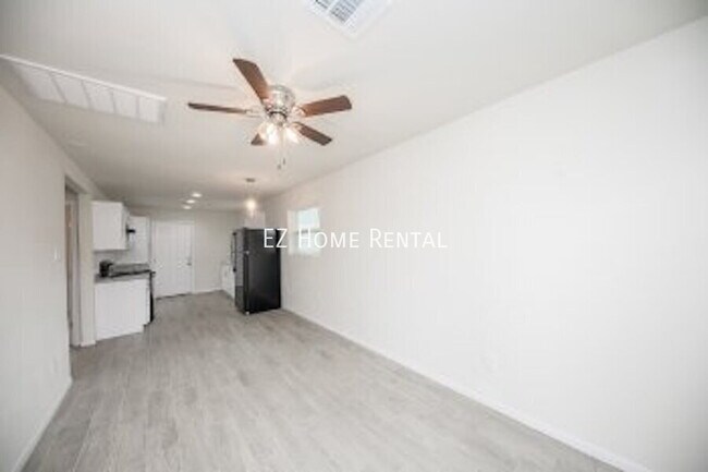 Foto del edificio - 5040 Mallow St