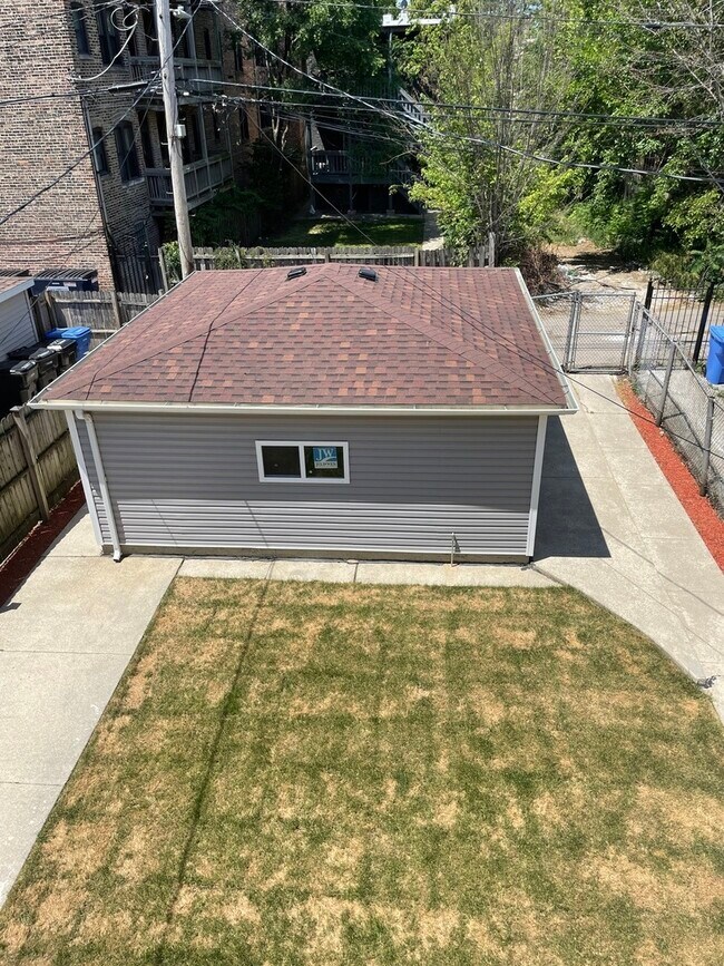 Foto del edificio - 1910 S Springfield Ave