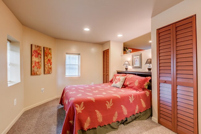 Dormitorio - 4411 38th St NW