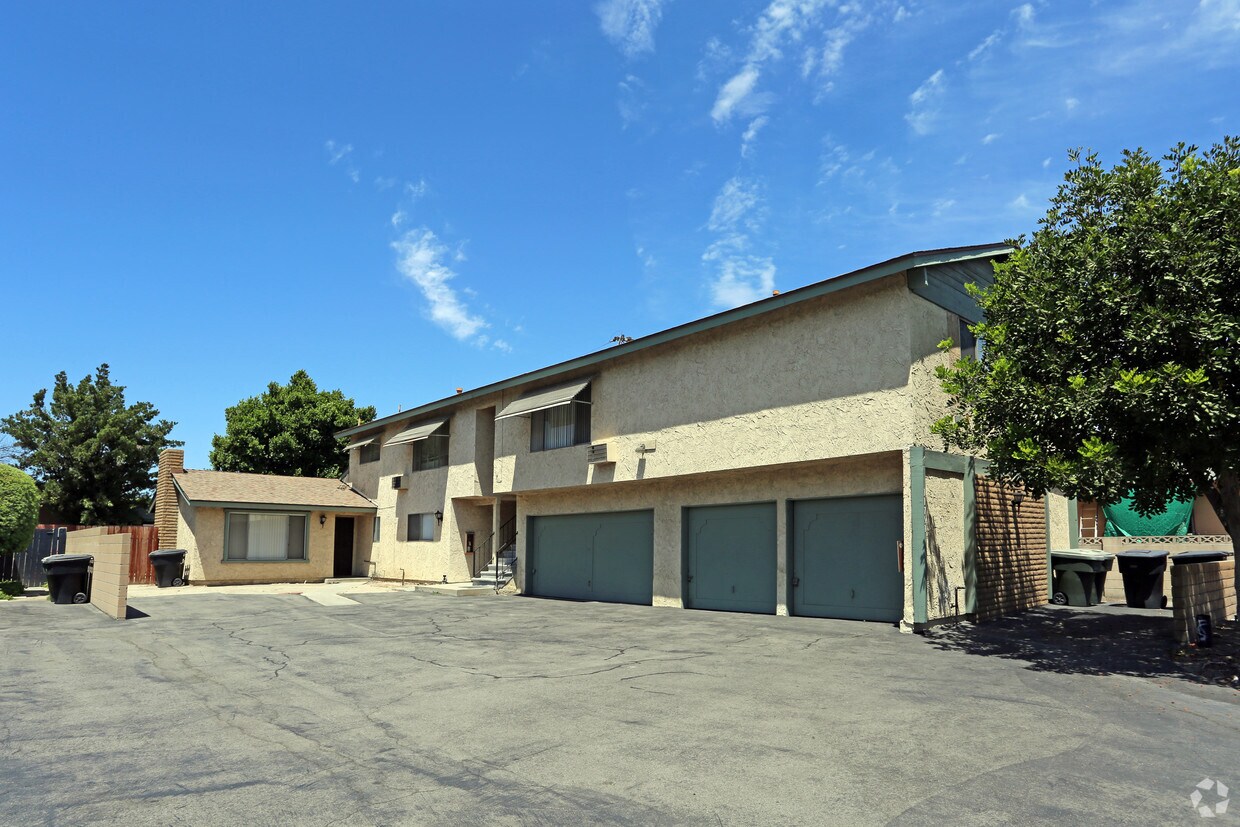 Foto principal - 11791 Trask Ave