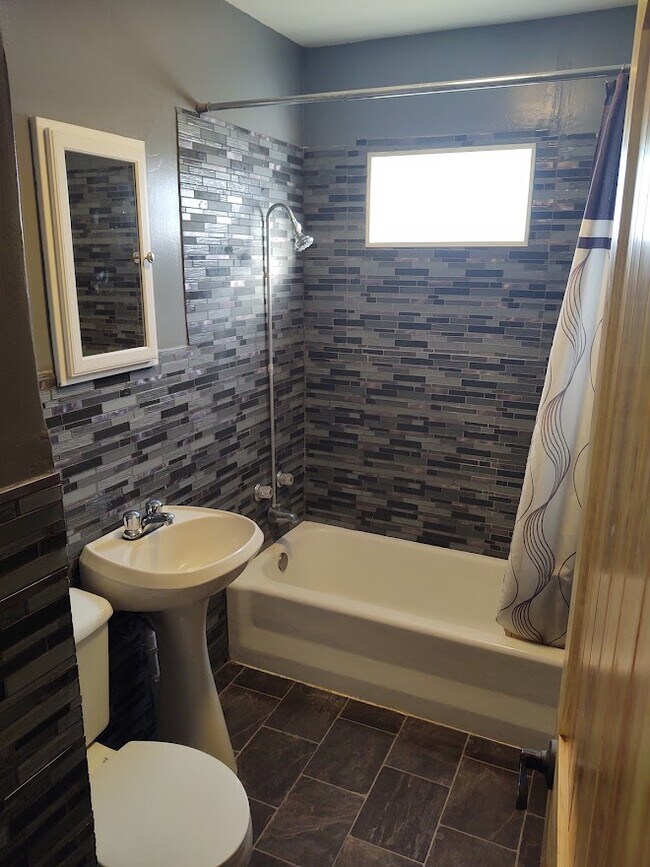 301 7th St, Claflin, KS 67525 House for Rent in Claflin, KS