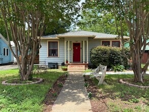 Building Photo - 1008 E 38th 1/2 St