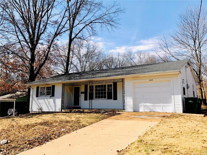 1419 Drayton Ave, ster Groves, MO 63119 Condo for Rent in ster