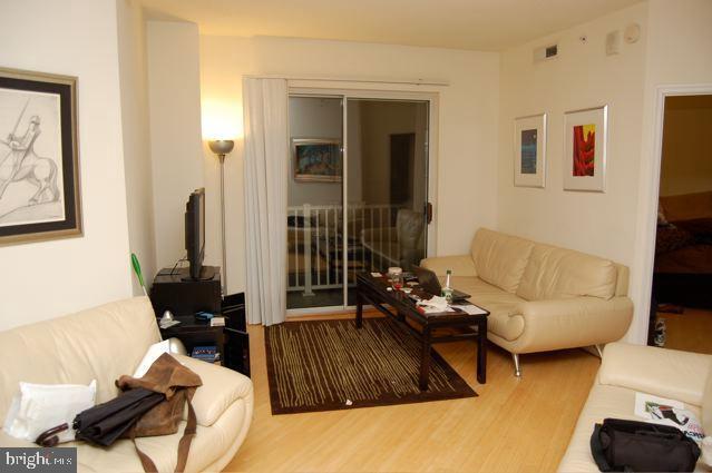 Foto del edificio - 1111 11th St NW