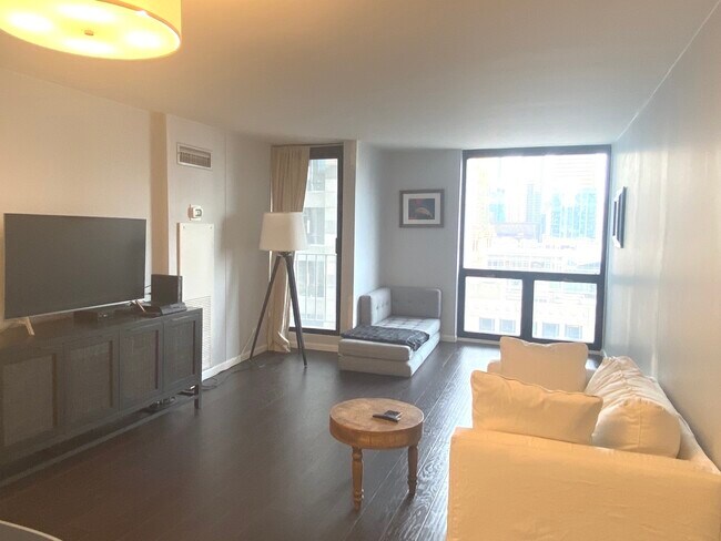 Foto del edificio - 200 N Dearborn St