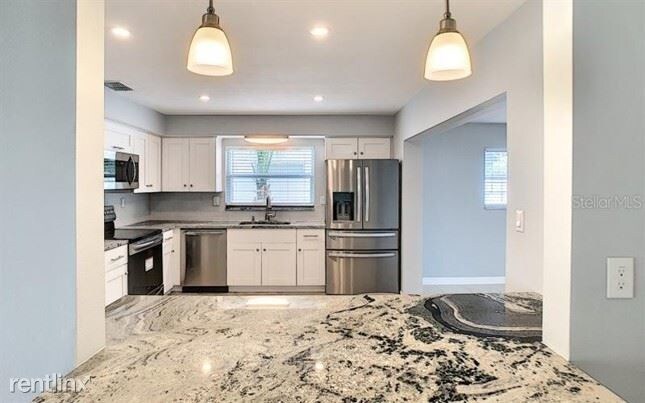 Foto del edificio - 3 br, 2 bath House - 2159 Greenbriar Blvd