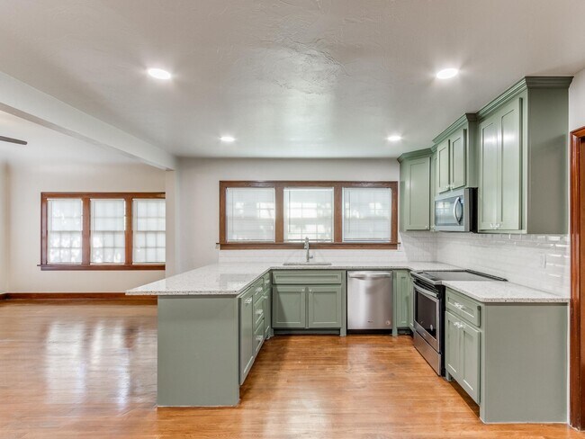 Foto del edificio - 2529 NW 16th St
