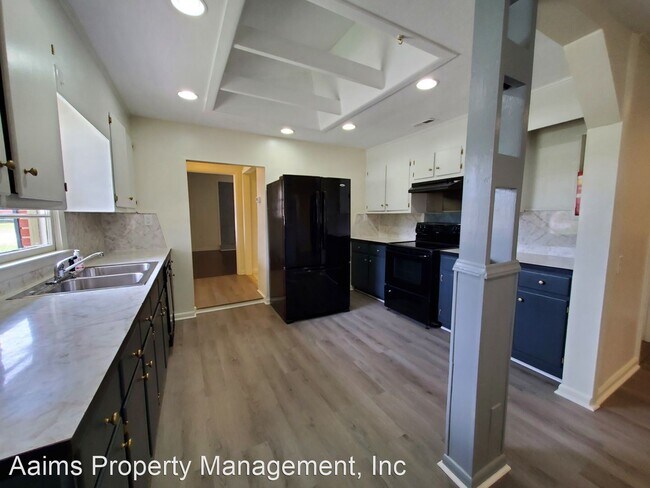 Building Photo - 3 br, 1 bath House - 716  Eva Circle