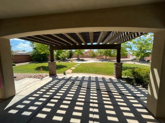 Foto del edificio - Spacious 3 Bedroom Home in Little Valley