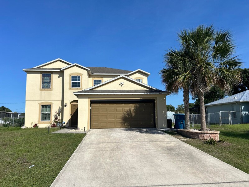 Foto principal - 1334 Lotus St SE