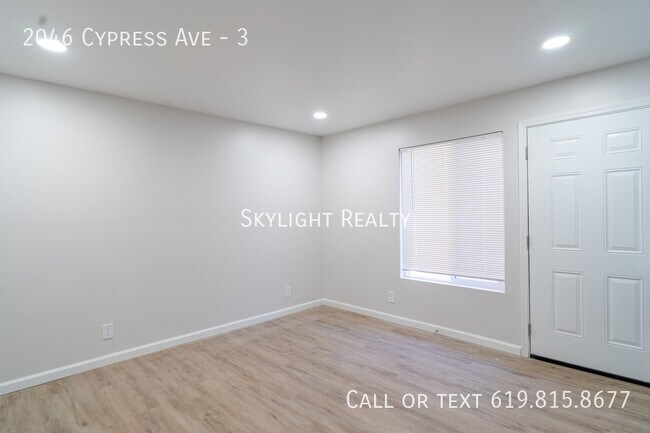 Foto del edificio - 2046 Cypress Ave.