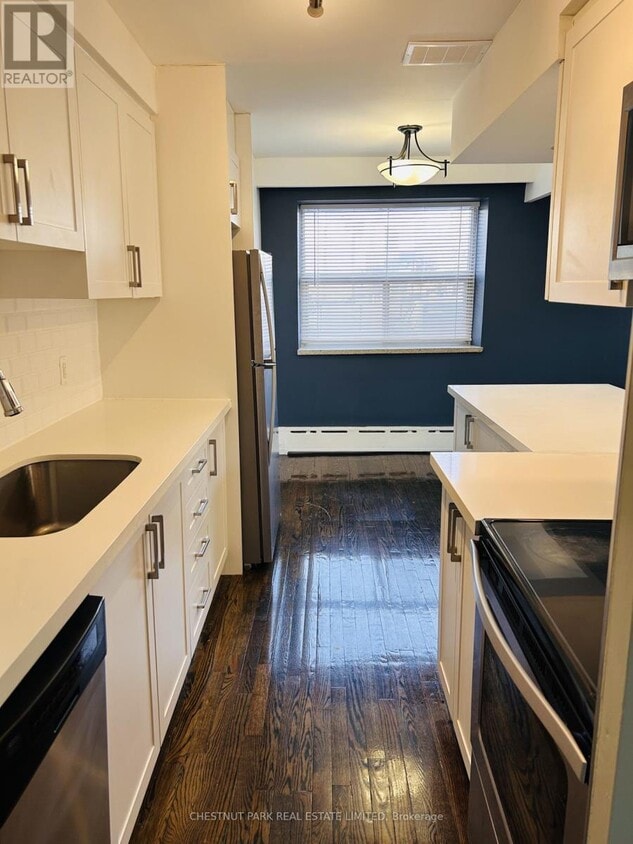 Photo principale - 2 Superior Ave