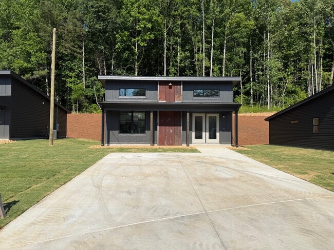 Building Photo - 1270 Tunnel Hill Varnell Rd