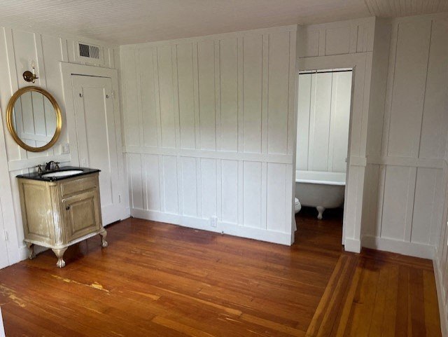 Building Photo - 640 Park Avenue - Monterey