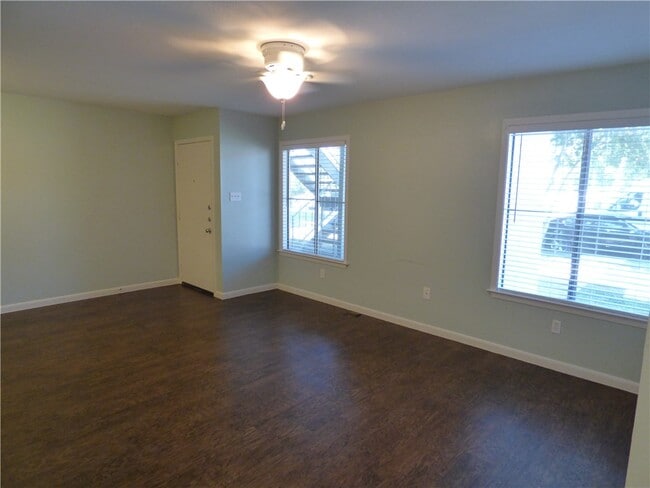 Building Photo - 4533 Avenue A