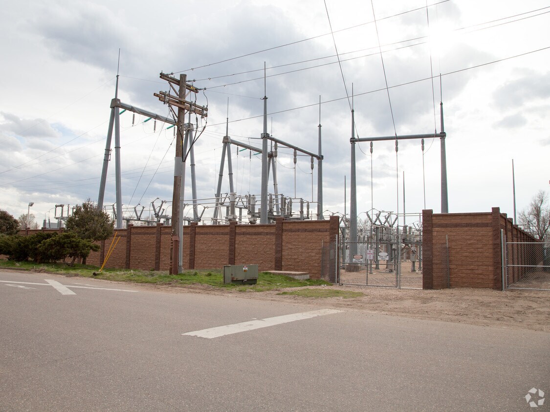 Building Photo - 103 Coffman St