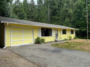 Building Photo - 61529 Cascade River Rd