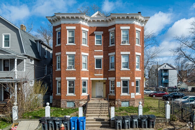Building Photo - 86-90 Chadwick Ave