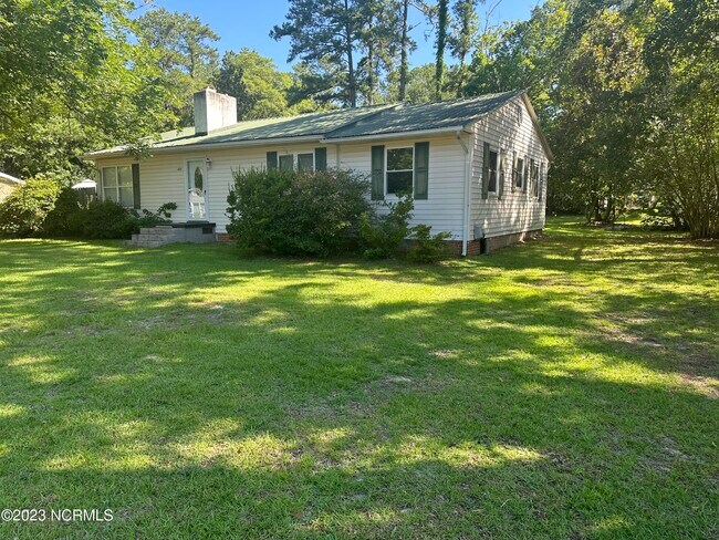 Building Photo - 1603 Ashe St