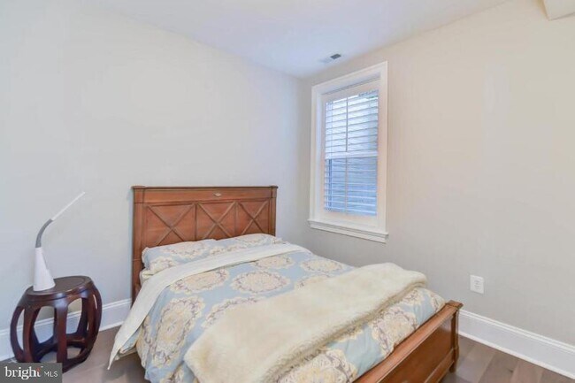 Foto del edificio - 3921 Fulton St NW