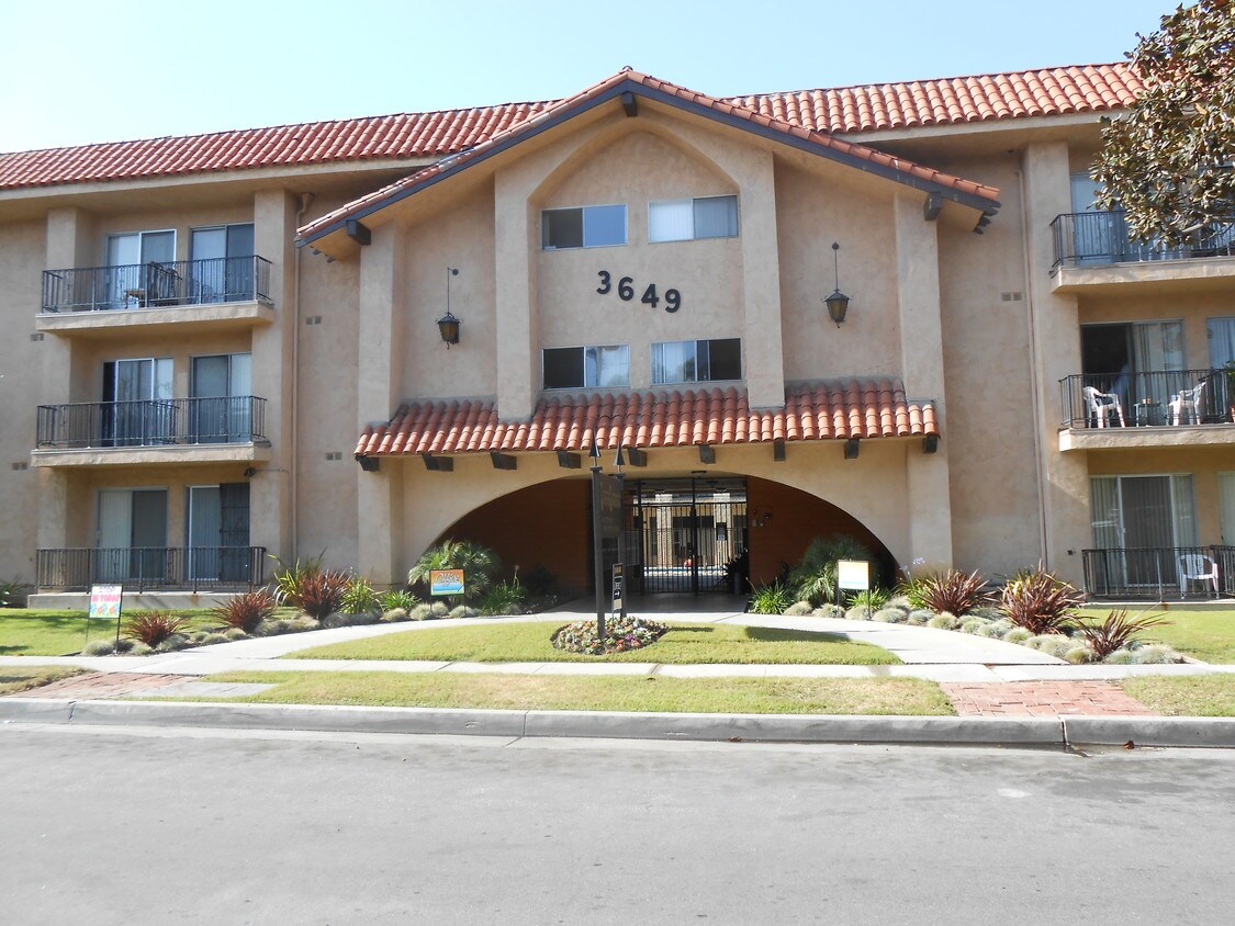 Foto principal - 3649 Garnet St