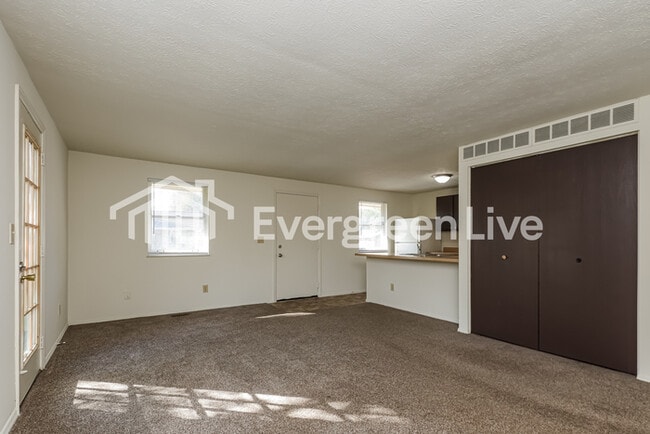 Building Photo - 8197 Mount Washington Dr