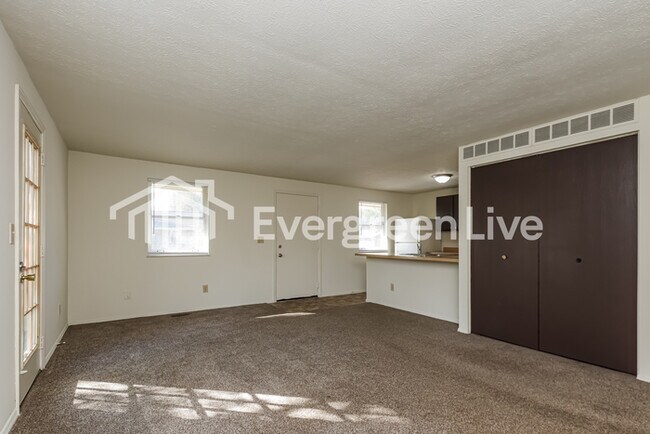 Foto del edificio - 8197 Mount Washington Dr