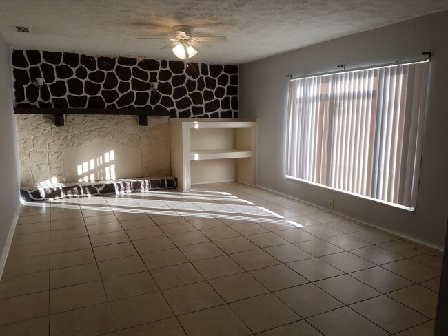 Foto del edificio - 8304 N Brooks St