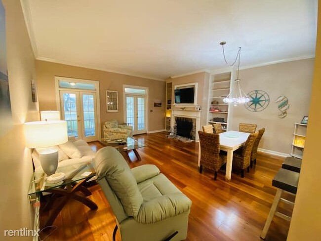 Building Photo - 2 br, 2 bath Townhome - 1822 Laurel Trail