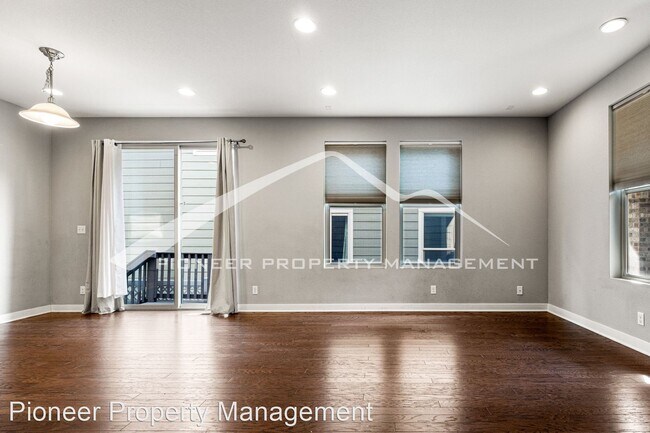 Foto del edificio - 3 br, 2.5 bath House - 8485 Redpoint Way